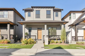 Glamorous, Luxurious & Stylish Family Home, Near Vancouver